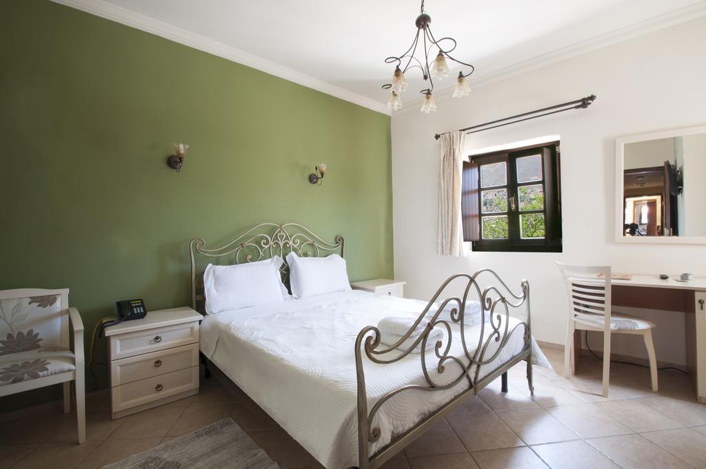 Areos Polis Boutique Hotel Areopoli Esterno foto